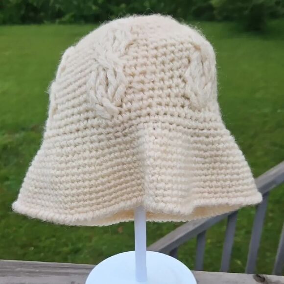 Vintage Accessories - Vintage Cream Crochet Bucket Hat | Handmade Acrylic Cable Knit Style